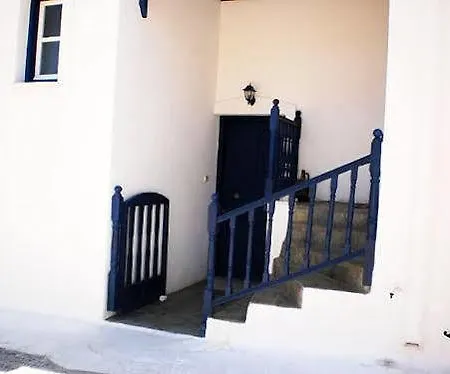 Charoula Apartamento *