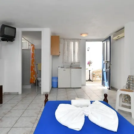 Charoula Apartamento