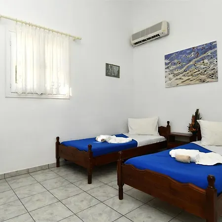 Charoula Apartamento *